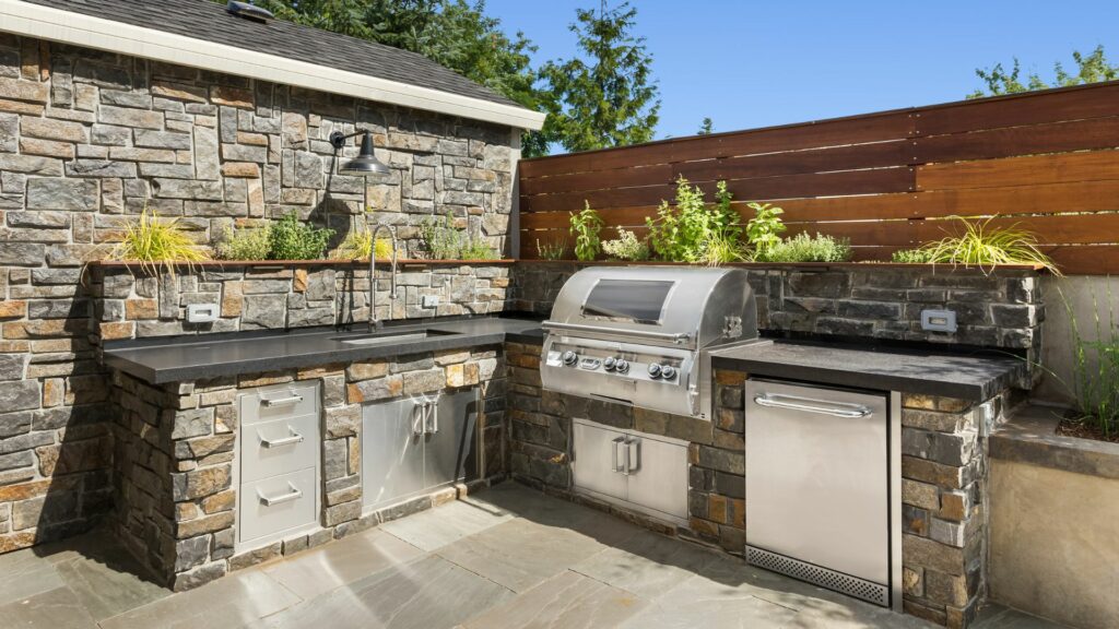 outdoor kitchen