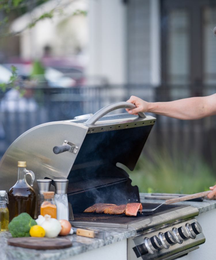 outdoor kitchen grill